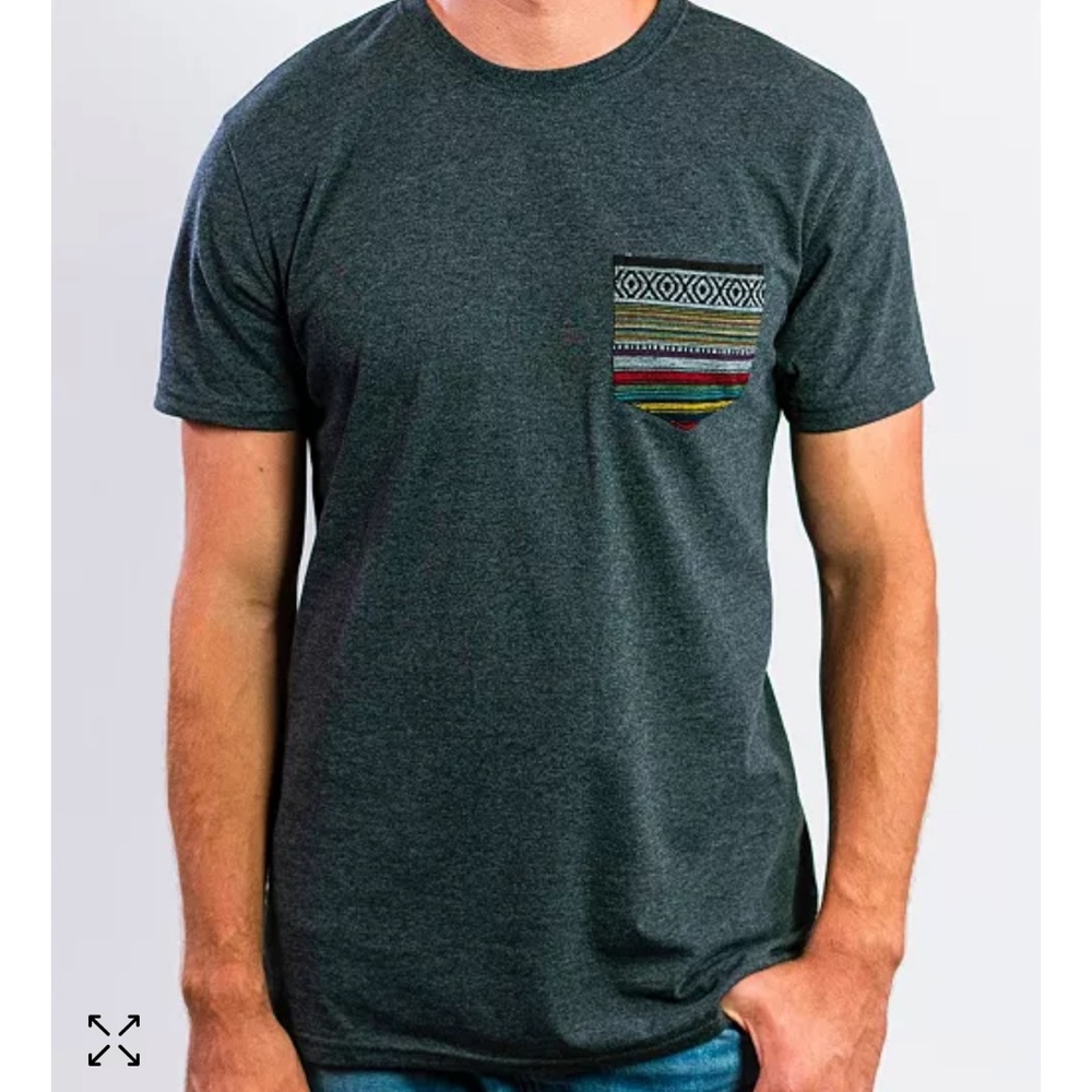 BEAUTIFUL GIANT
Men's Crew Neck Running T-Shirt